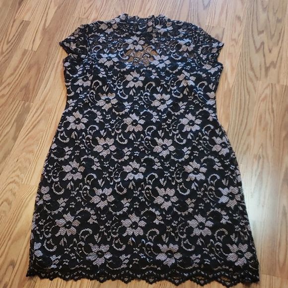 No Boundaries Dresses & Skirts - No boundaries pink and black stretchy lace bodycon mini dress 2x